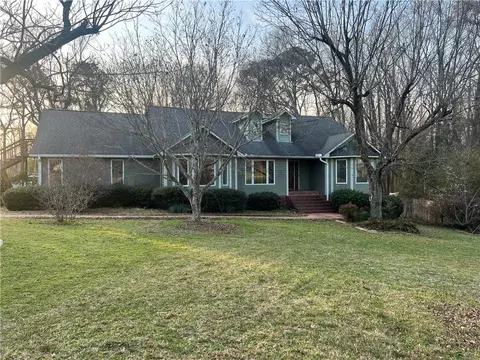 150 Benwood Cir, Auburn, AL 36832