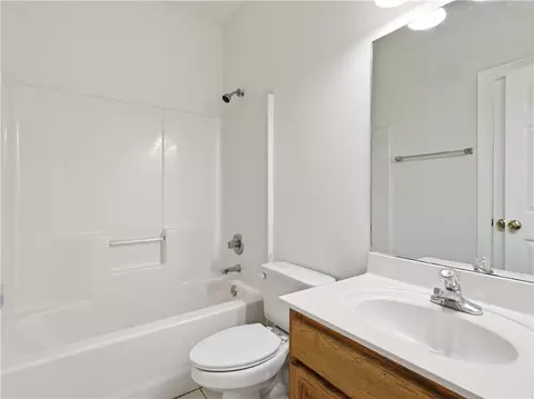 Bath - 329 E Longleaf Dr, Auburn, AL 36832 photo 3 of 3