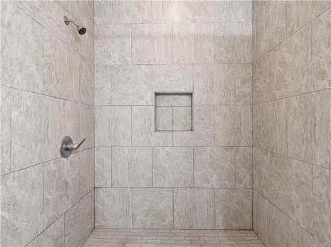 Bath - 329 E Longleaf Dr, Auburn, AL 36832 photo 2 of 3