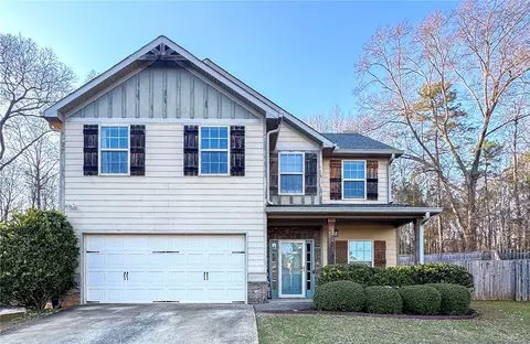 2085 Felicity Ln, Auburn, AL 36830