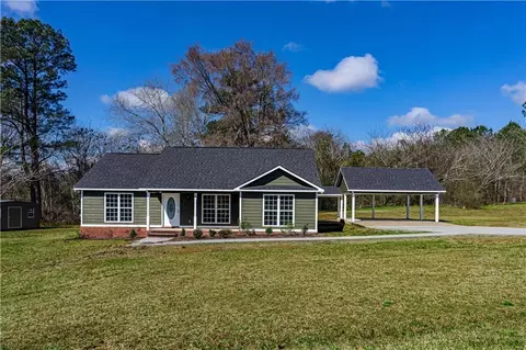 23 Lamb Rd, Opelika, AL 36804