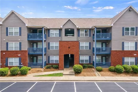 1114 S College St #9203, Auburn, AL 36832