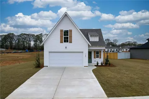 0160 Firefly Ln, Opelika, AL 36804