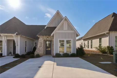 1274 Hidden Den Trl, Opelika, AL 36801