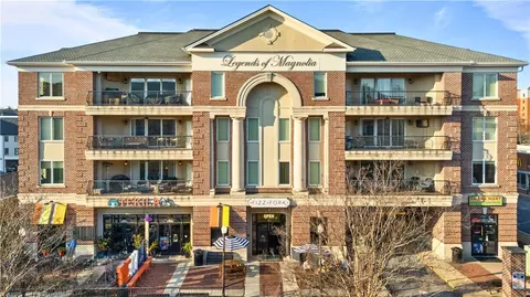 234 W Magnolia Ave #212, Auburn, AL 36830
