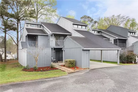 821 Morris Ave #2B, Opelika, AL 36801