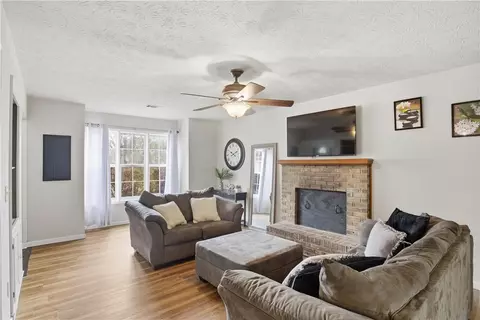 811 Cheyenne Ave, Auburn, AL 36830