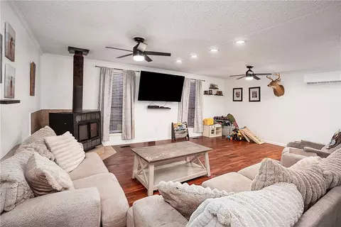 274 Lee Road 446, Opelika, AL 36804