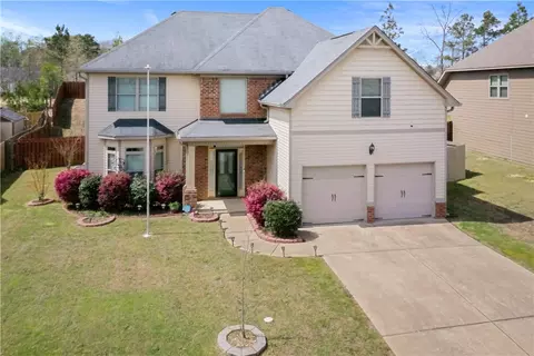 28 Springwood Dr, Phenix City, AL 36870