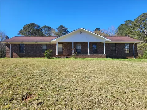 8321 County Road 289, Lanett, AL 36863