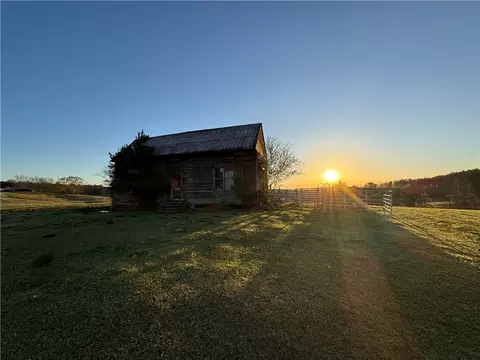 1160 Al Highway 77, Roanoke, AL 36274