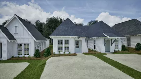 1046 Hunters Way, Opelika, AL 36801
