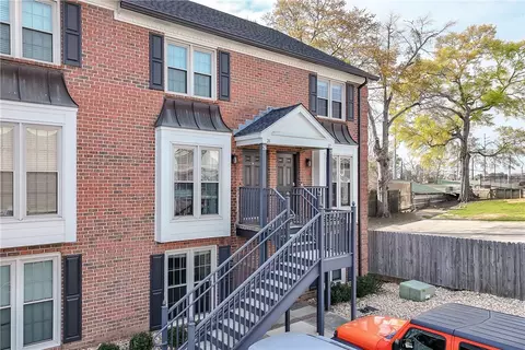 141 Cox St #25, Auburn, AL 36832