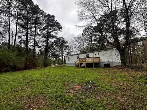 Exterior - 929 Stringer Weeks Rd, Smiths Station, AL 36877 photo 3 of 7