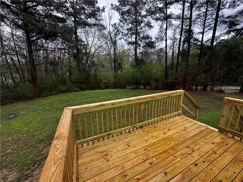 Exterior - 929 Stringer Weeks Rd, Smiths Station, AL 36877 photo 6 of 7