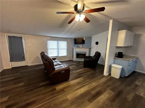 Living - 929 Stringer Weeks Rd, Smiths Station, AL 36877 photo 1 of 1