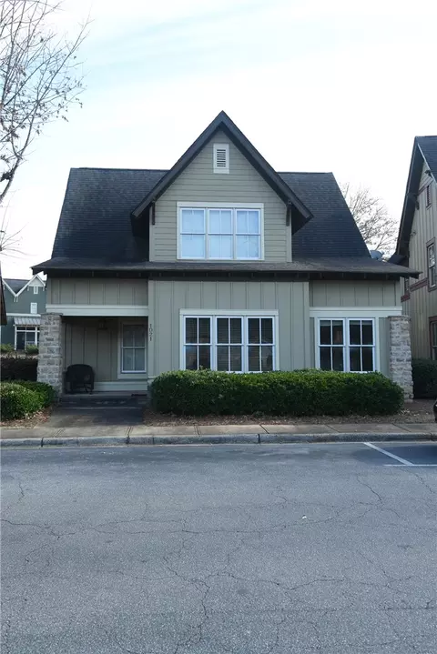 650 Dekalb St #1021, Auburn, AL 36830