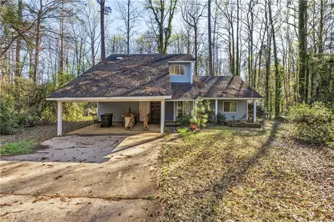 1004 Seay St, Auburn, AL 36830