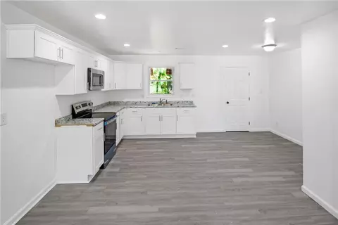 1804 Bullock St, Opelika, AL 36801