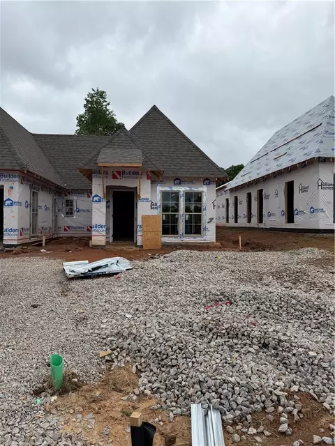 1034 Hunters Way, Opelika, AL 36804