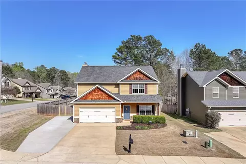 2074 Felicity Ln, Auburn, AL 36830