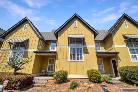 650 Dekalb St #1430, Auburn, AL 36830