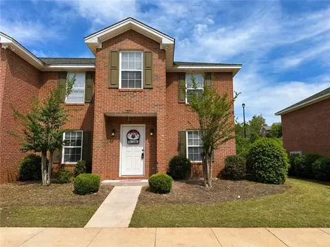 1477 N Donahue Dr #3711, Auburn, AL 36830