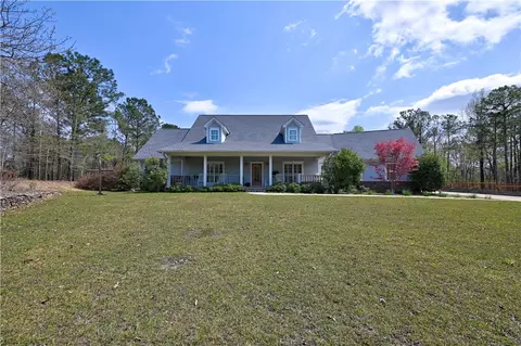 8909 Tara Ln, Auburn, AL 36830