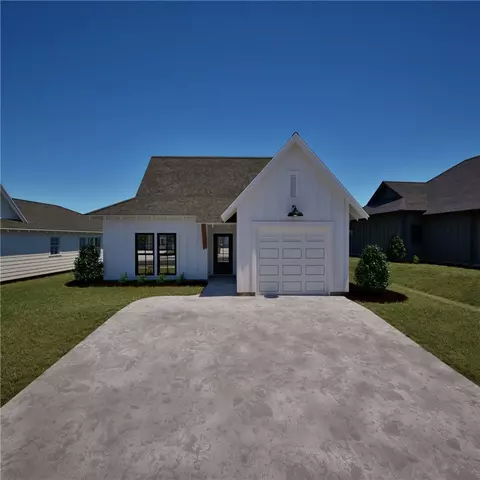 273 Summer St, Opelika, AL 36804