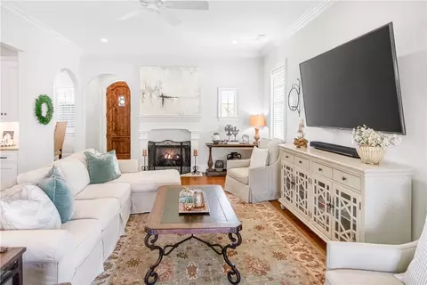 Living - 1663 Marie Loop, Auburn, AL 36830 photo 1 of 2