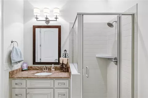 Bath - 1663 Marie Loop, Auburn, AL 36830 photo 6 of 8