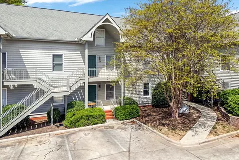 528 Genelda Ave #23, Auburn, AL 36832