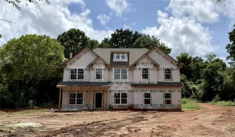 6 Mclendon Rd, Fort Mitchell, AL 36856