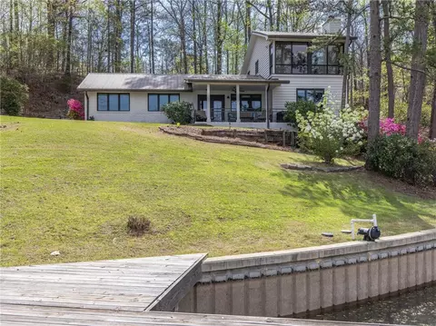 1179 Lakewood Dr, Dadeville, AL 36853
