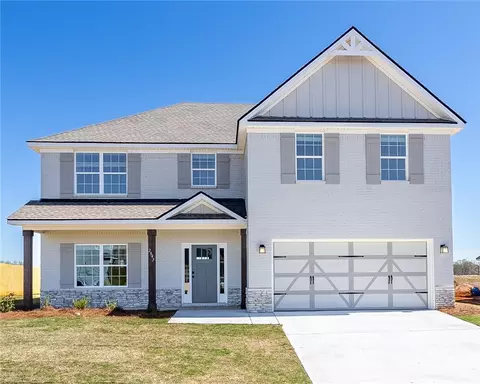 2947 Wyndham Village Dr, Opelika, AL 36804