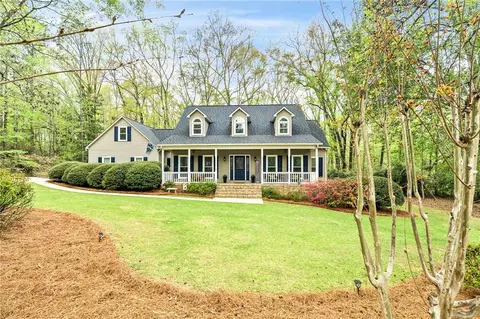 2242 Spring Hill Dr, Auburn, AL 36830