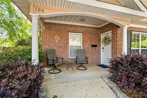 1515 Fitzpatrick Ave #106, Opelika, AL 36801