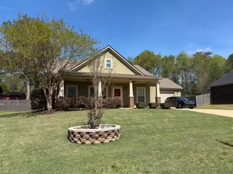 3308 Gabby Dr, Opelika, AL 36801