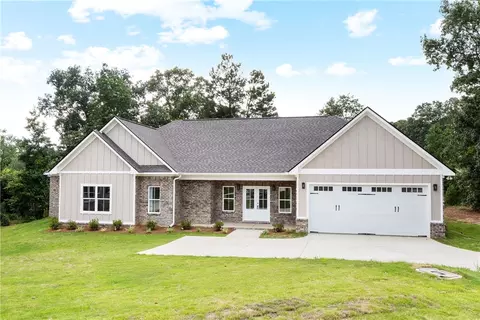 4500 Lakewood Park Dr, Phenix City, AL 36867