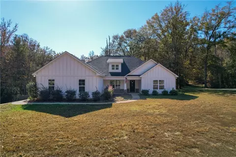 1544 Lee Road 279, Salem, AL 36874