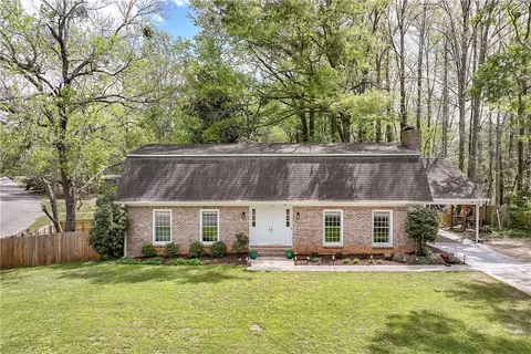 1653 Millbranch Dr, Auburn, AL 36832