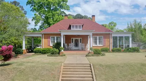 605 N 8th St, Opelika, AL 36801