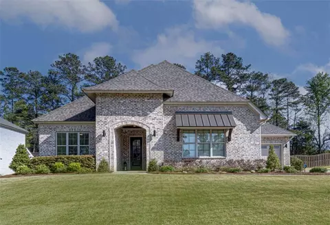 110 Merlin St, Opelika, AL 36801