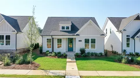 515 Whooper Ln, Auburn, AL 36832