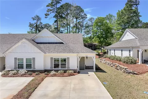 345 Morris Ave, Opelika, AL 36801