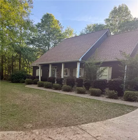 8943 Lee Road 379, Valley, AL 36854