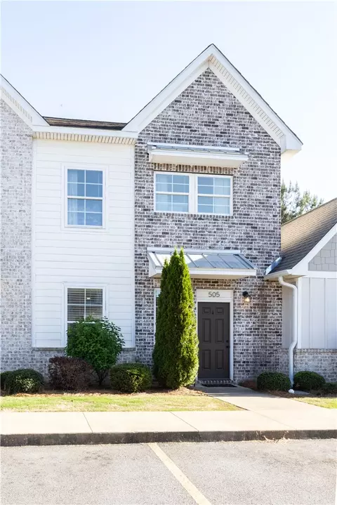 3855 Academy Dr #505, Opelika, AL 36801