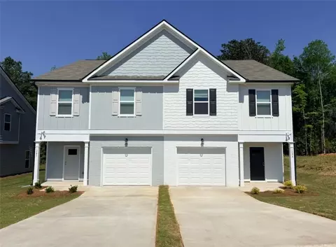 1293 Mccoy St, Opelika, AL 36801