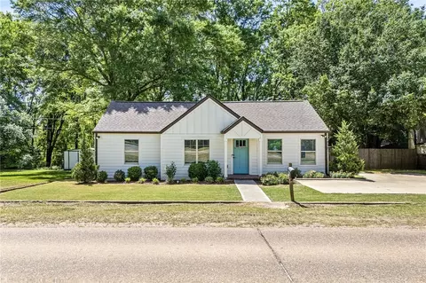 1207 Fitzpatrick Ave, Opelika, AL 36801