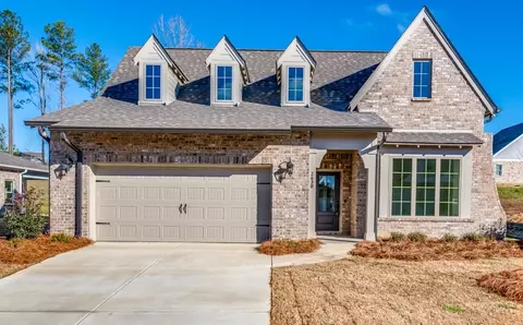 2 Burts Gap Rd, Auburn, AL 36830